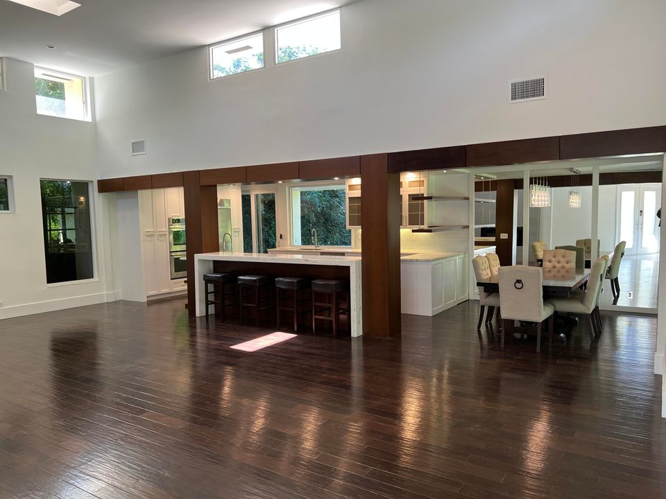 В аренду: $7,500 (3 спален, 2 ванн, 2734 Квадратных фут)