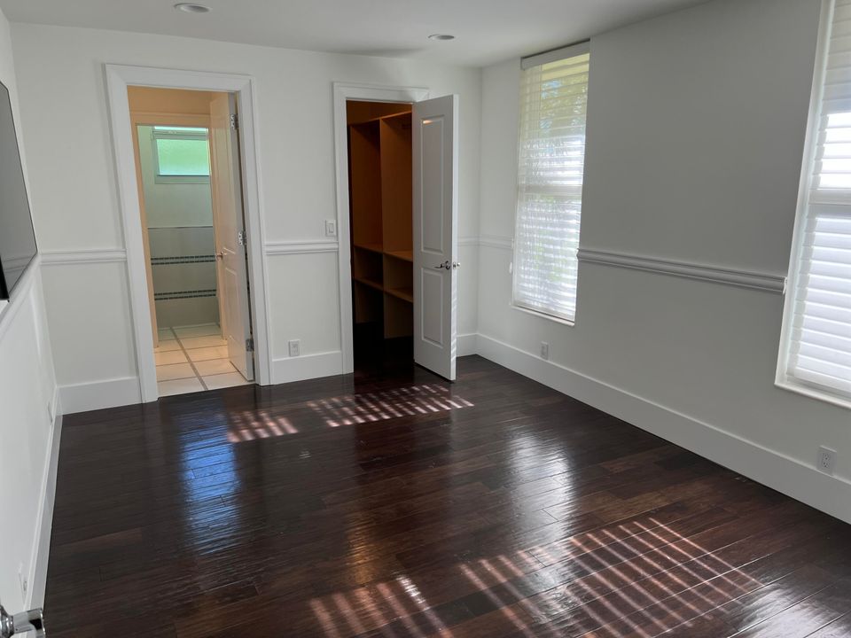 В аренду: $7,500 (3 спален, 2 ванн, 2734 Квадратных фут)