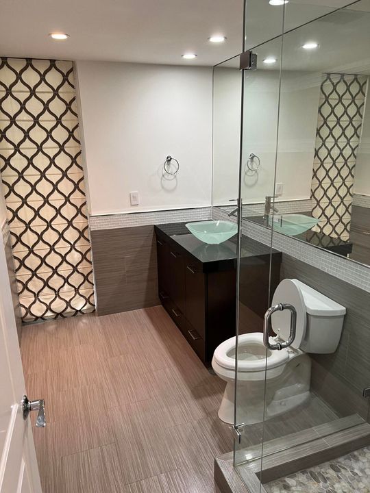 В аренду: $7,500 (3 спален, 2 ванн, 2734 Квадратных фут)