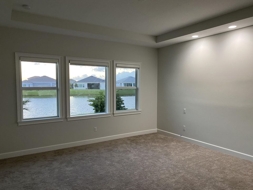 For Rent: $5,950 (5 beds, 4 baths, 3585 Square Feet)