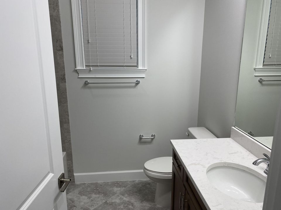 For Rent: $5,950 (5 beds, 4 baths, 3585 Square Feet)