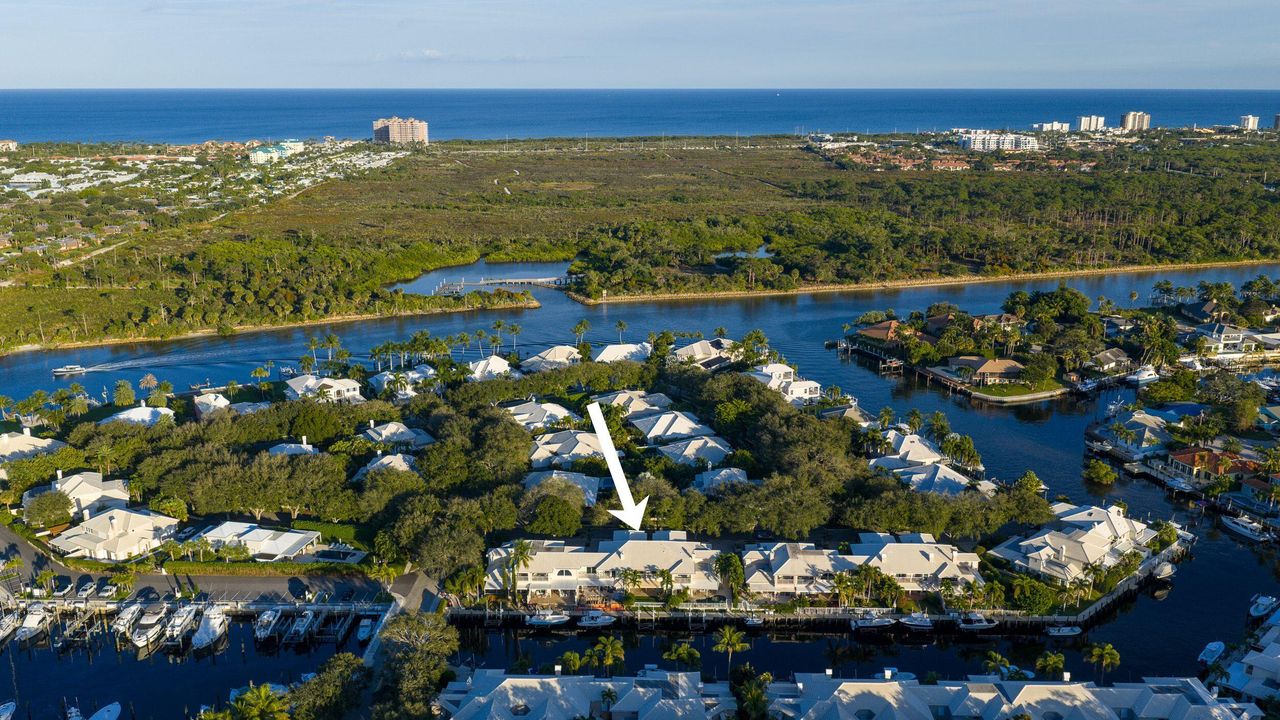 For Rent: $9,800 (4 beds, 2 baths, 2544 Square Feet)