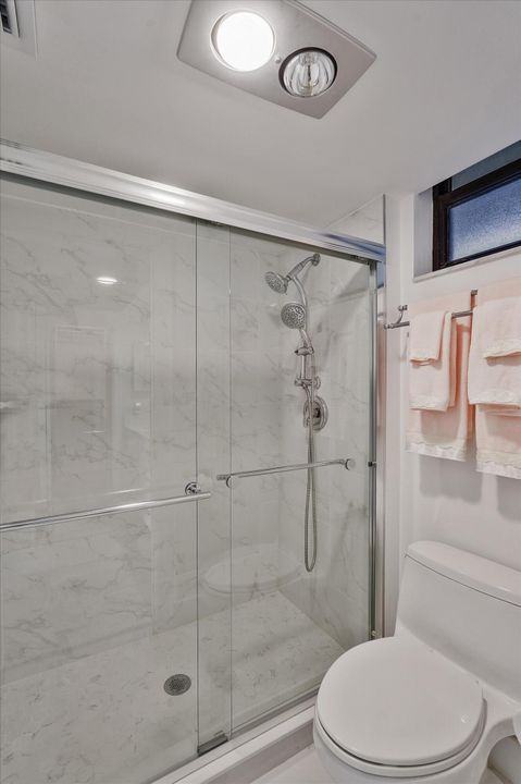 For Sale: $299,000 (2 beds, 2 baths, 1287 Square Feet)