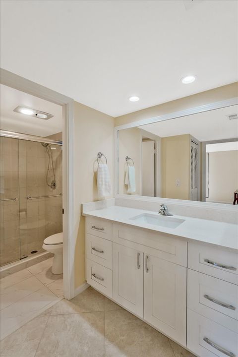 For Sale: $299,000 (2 beds, 2 baths, 1287 Square Feet)