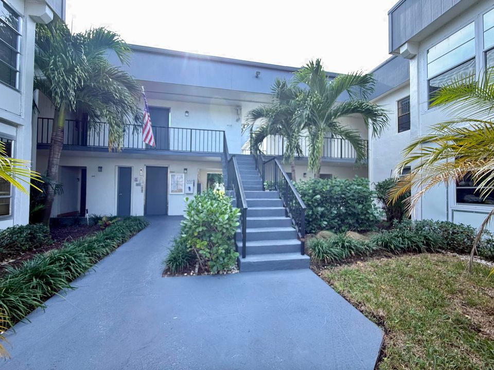 В аренду: $1,950 (1 спален, 1 ванн, 792 Квадратных фут)