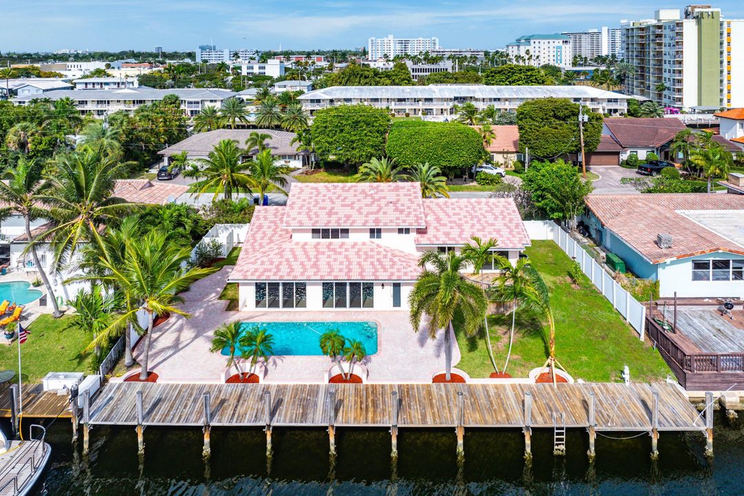 На продажу: $3,200,000 (4 спален, 3 ванн, 2910 Квадратных фут)