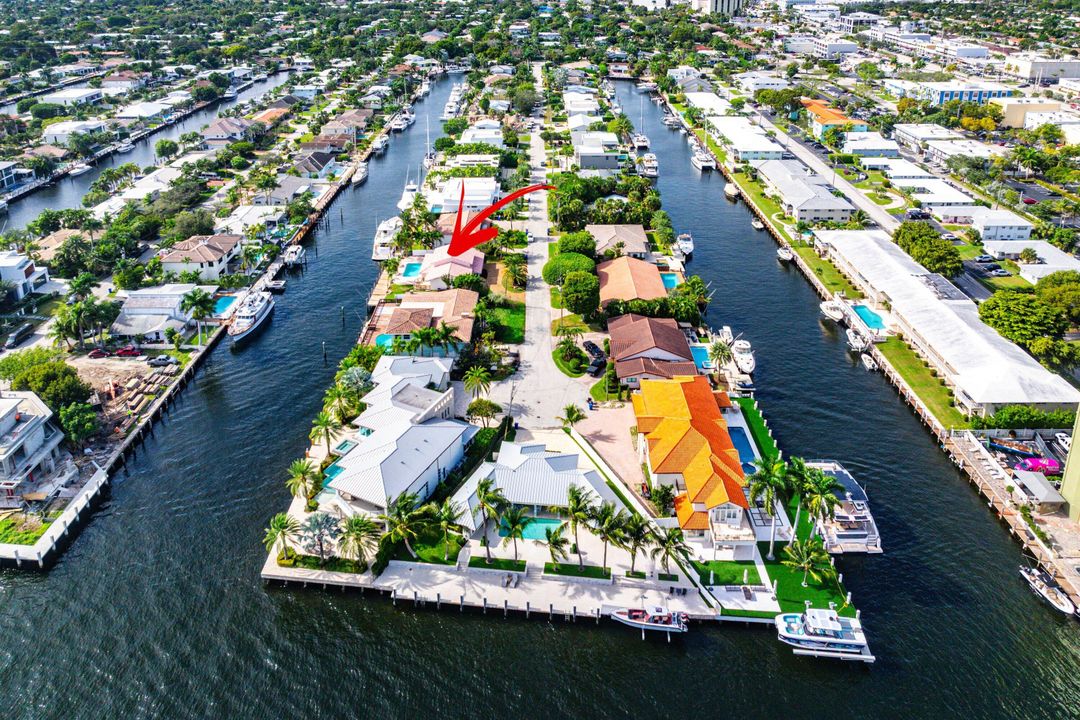 На продажу: $3,200,000 (4 спален, 3 ванн, 2910 Квадратных фут)