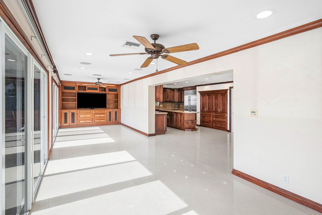 На продажу: $3,200,000 (4 спален, 3 ванн, 2910 Квадратных фут)