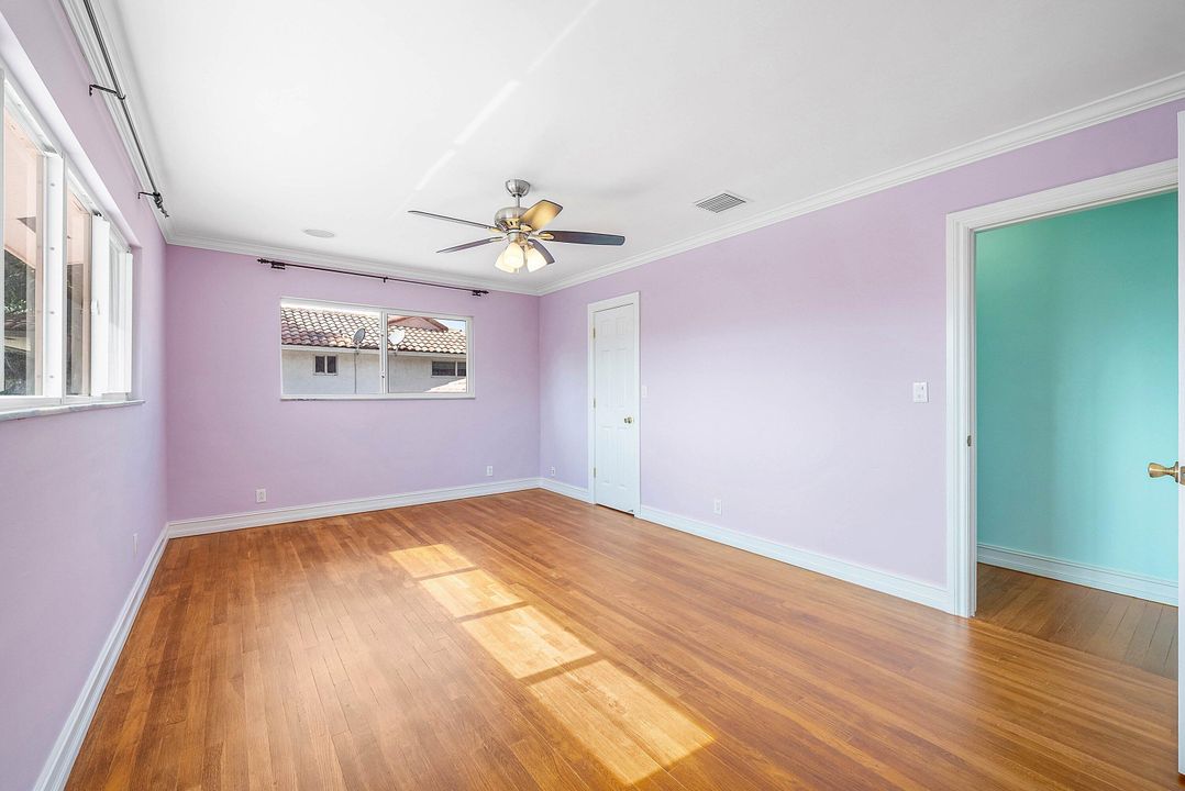 На продажу: $3,200,000 (4 спален, 3 ванн, 2910 Квадратных фут)