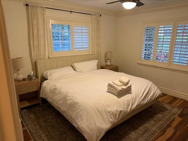 For Sale: $1,999,950 (3 beds, 3 baths, 2080 Square Feet)