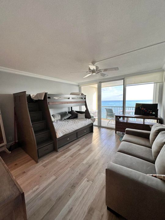 En Venta: $850,000 (2 camas, 2 baños, 1500 Pies cuadrados)