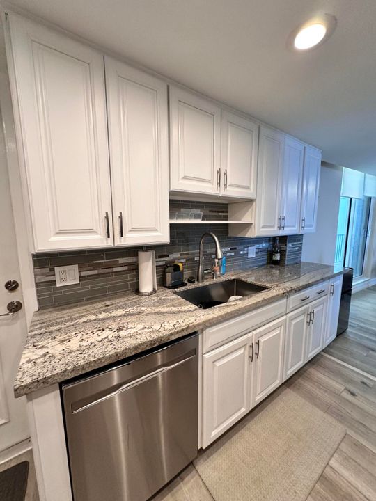 En Venta: $850,000 (2 camas, 2 baños, 1500 Pies cuadrados)