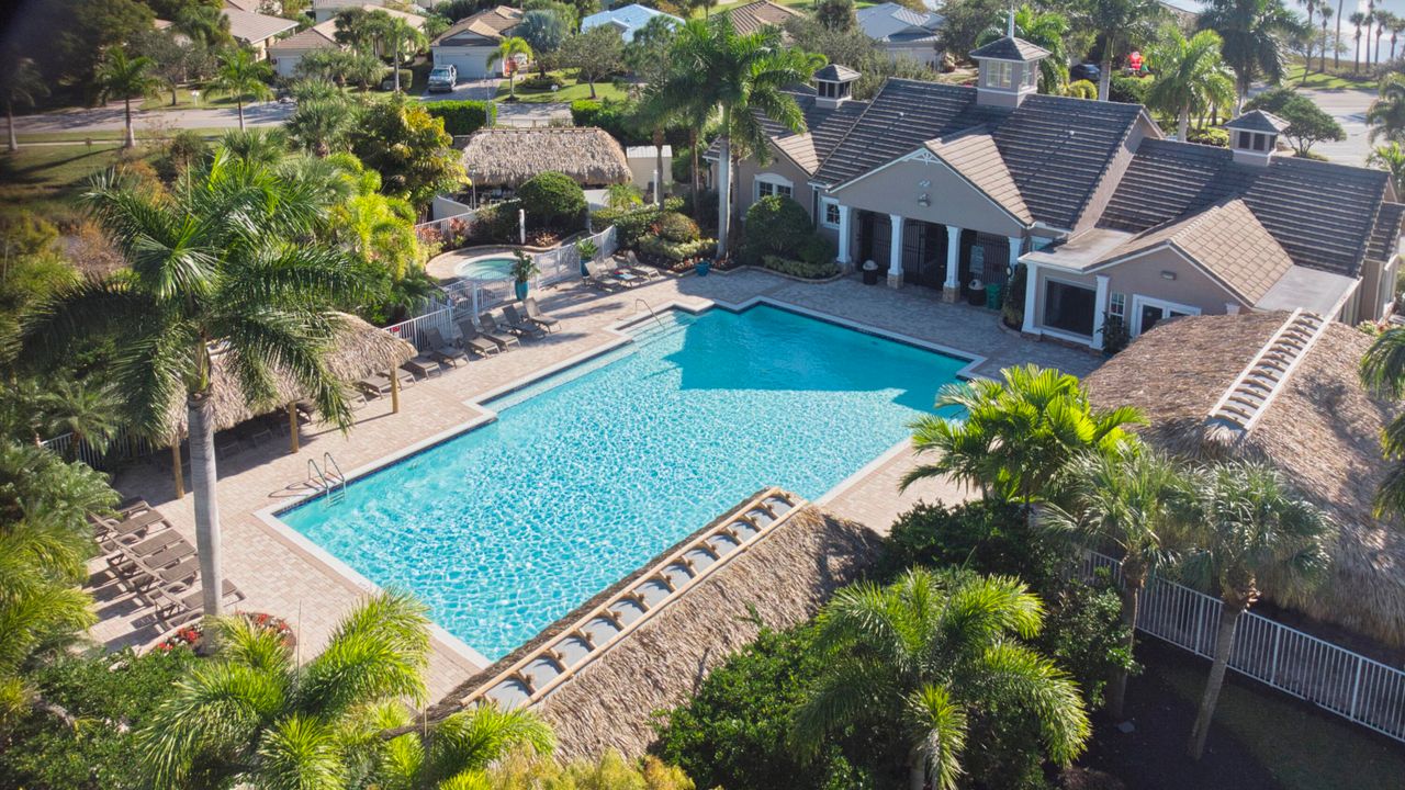 Activo con contrato: $407,770 (4 camas, 2 baños, 1741 Pies cuadrados)