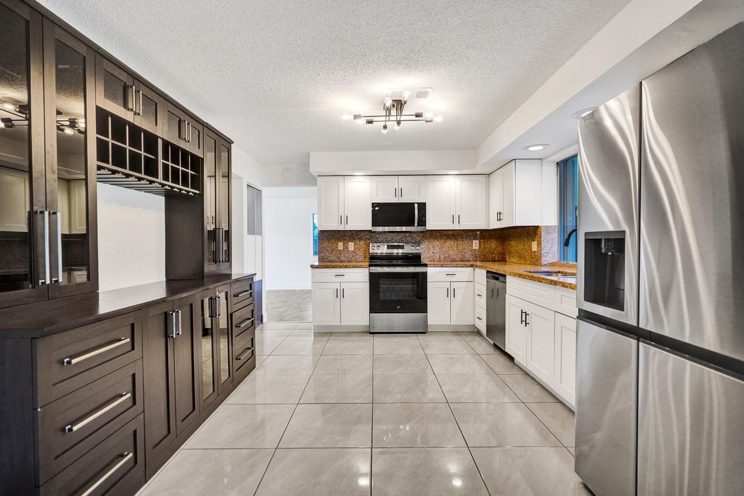 For Sale: $675,000 (3 beds, 2 baths, 1843 Square Feet)