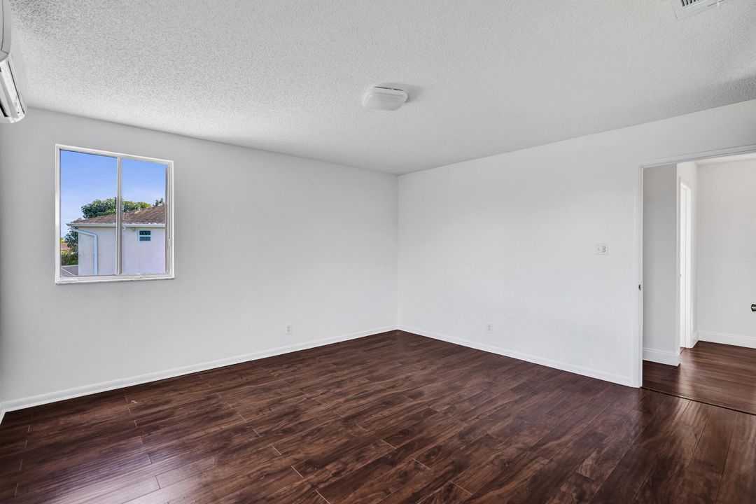 For Sale: $675,000 (3 beds, 2 baths, 1843 Square Feet)