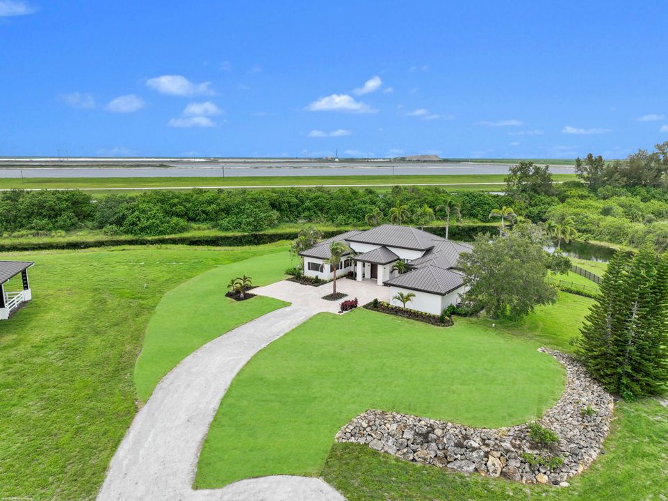 На продажу: $4,900,000 (4 спален, 3 ванн, 3080 Квадратных фут)