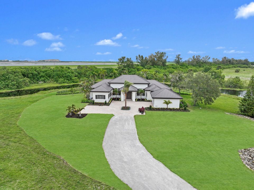 На продажу: $4,900,000 (4 спален, 3 ванн, 3080 Квадратных фут)