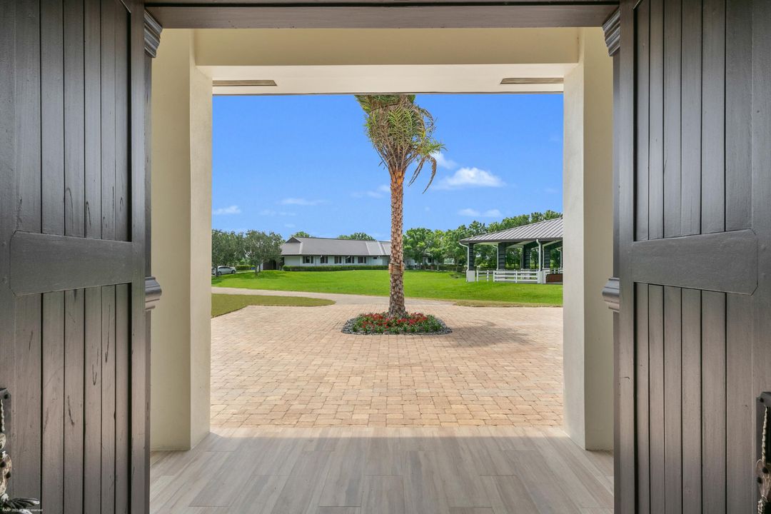 На продажу: $4,900,000 (4 спален, 3 ванн, 3080 Квадратных фут)