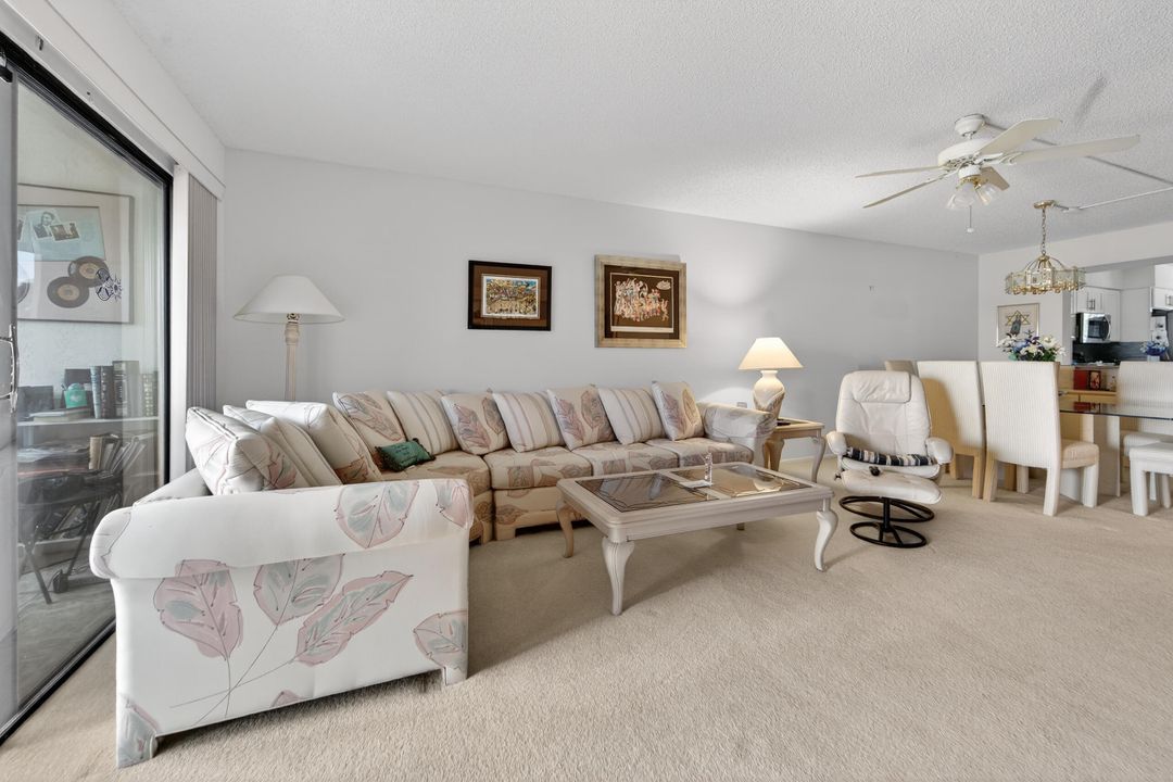 For Sale: $249,000 (2 beds, 2 baths, 1392 Square Feet)