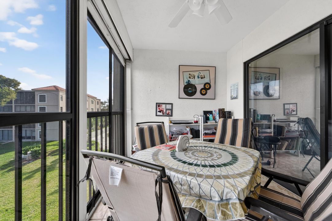 For Sale: $249,000 (2 beds, 2 baths, 1392 Square Feet)