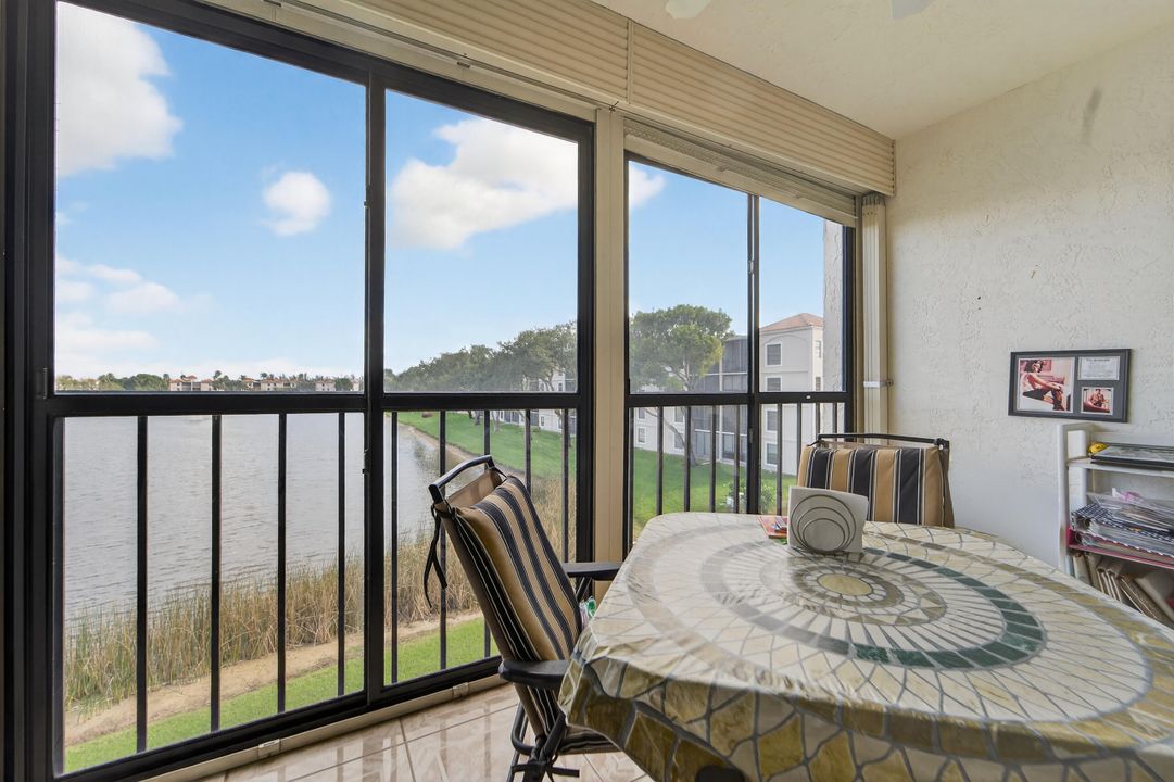 For Sale: $249,000 (2 beds, 2 baths, 1392 Square Feet)