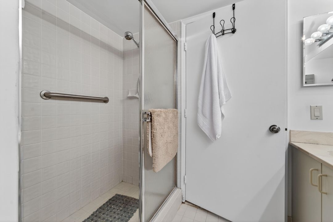 For Sale: $249,000 (2 beds, 2 baths, 1392 Square Feet)