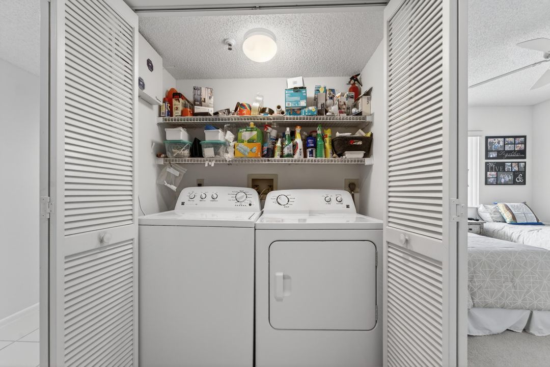 For Sale: $249,000 (2 beds, 2 baths, 1392 Square Feet)