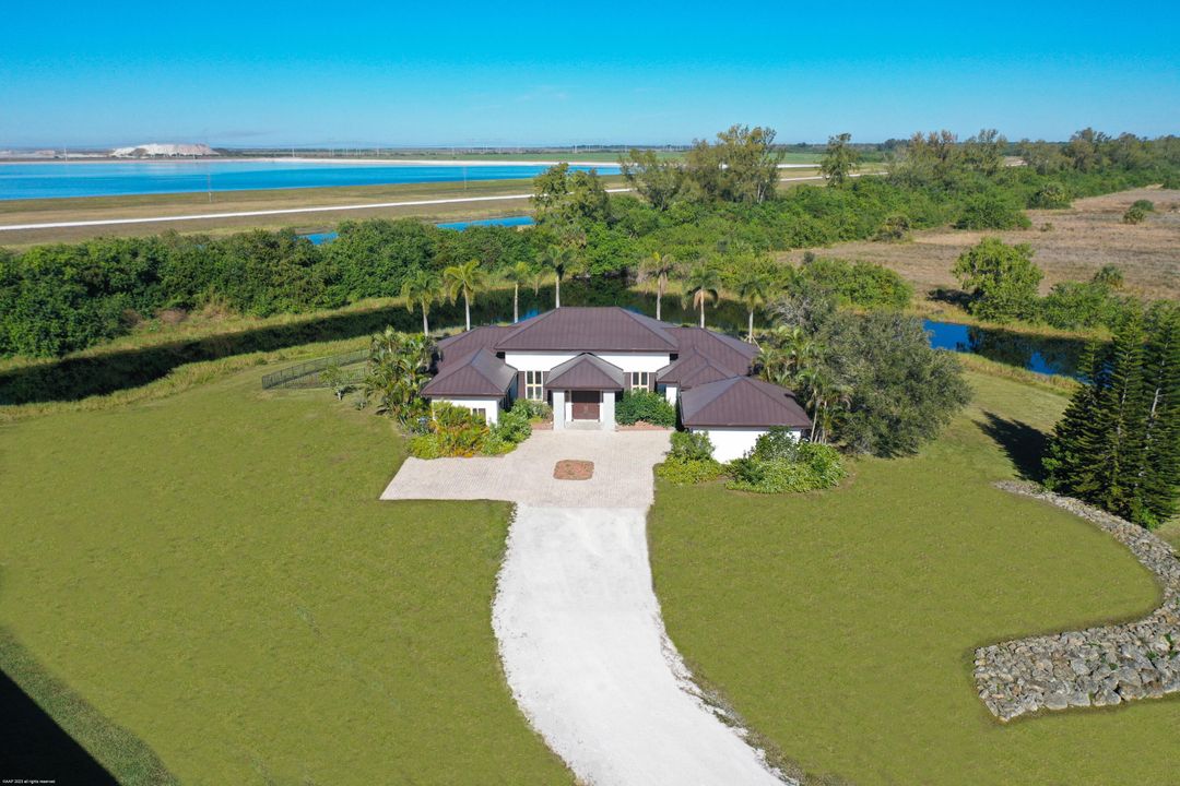 На продажу: $4,900,000 (4 спален, 3 ванн, 3080 Квадратных фут)