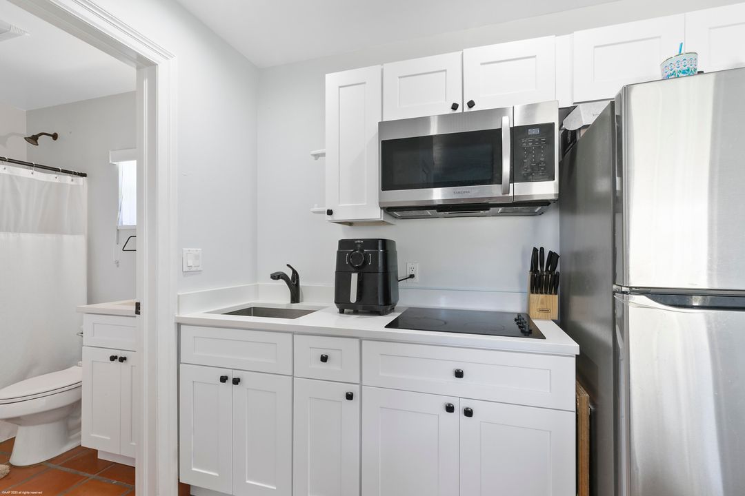 На продажу: $4,900,000 (4 спален, 3 ванн, 3080 Квадратных фут)