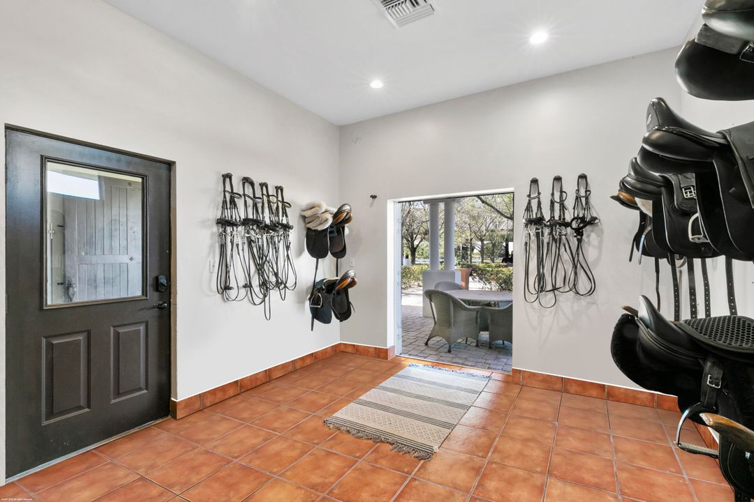 На продажу: $4,900,000 (4 спален, 3 ванн, 3080 Квадратных фут)