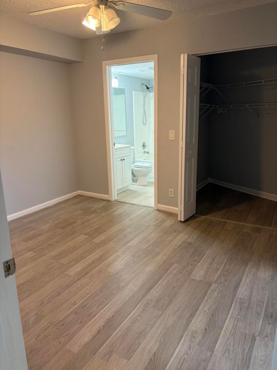 出租: $2,600 (2 贝兹, 2 浴室, 1302 平方英尺)