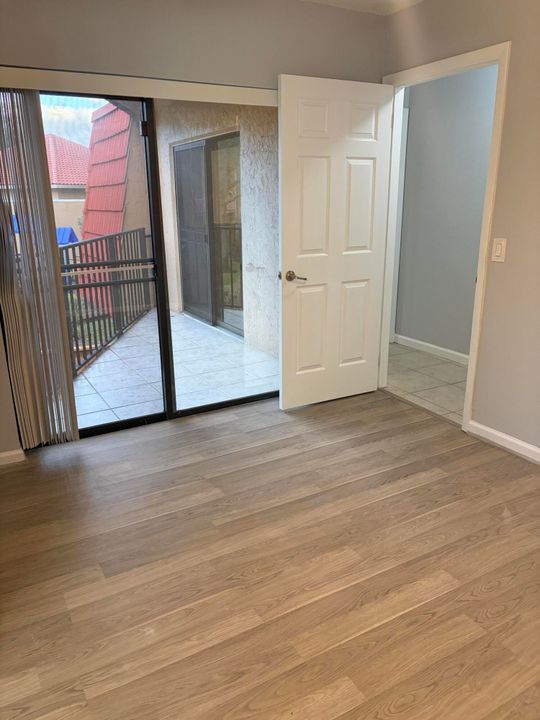 出租: $2,600 (2 贝兹, 2 浴室, 1302 平方英尺)