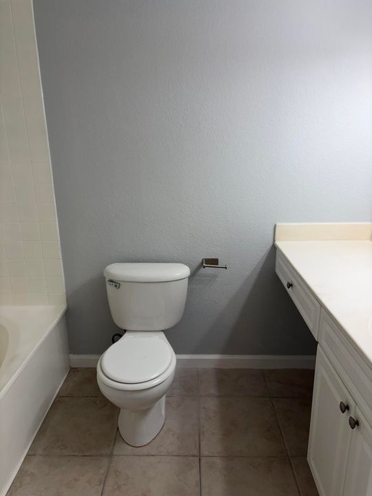 出租: $2,600 (2 贝兹, 2 浴室, 1302 平方英尺)