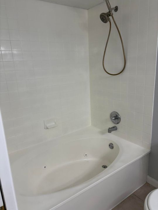 出租: $2,600 (2 贝兹, 2 浴室, 1302 平方英尺)