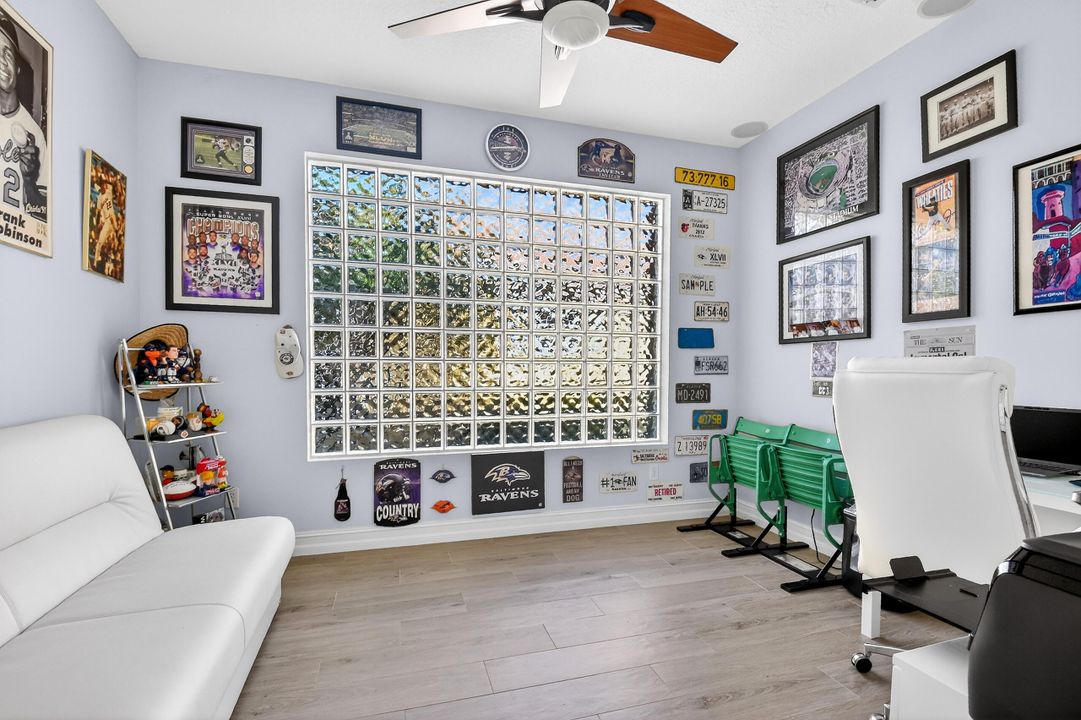 En Venta: $699,000 (4 camas, 2 baños, 2285 Pies cuadrados)