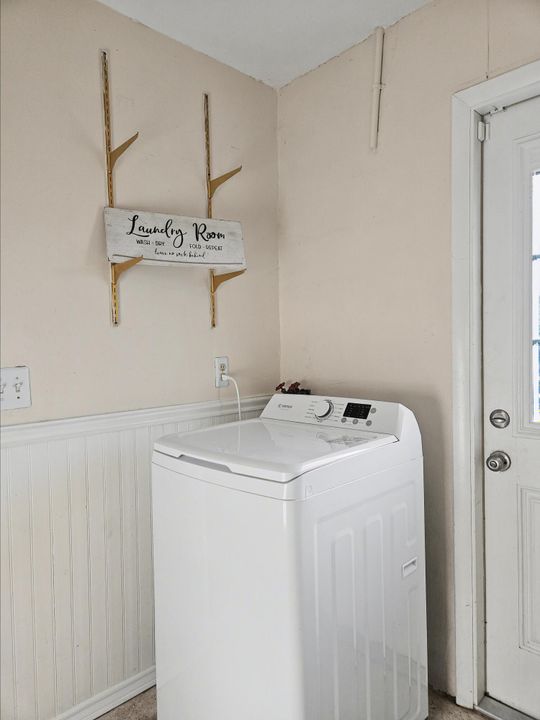 For Sale: $277,000 (2 beds, 2 baths, 1441 Square Feet)