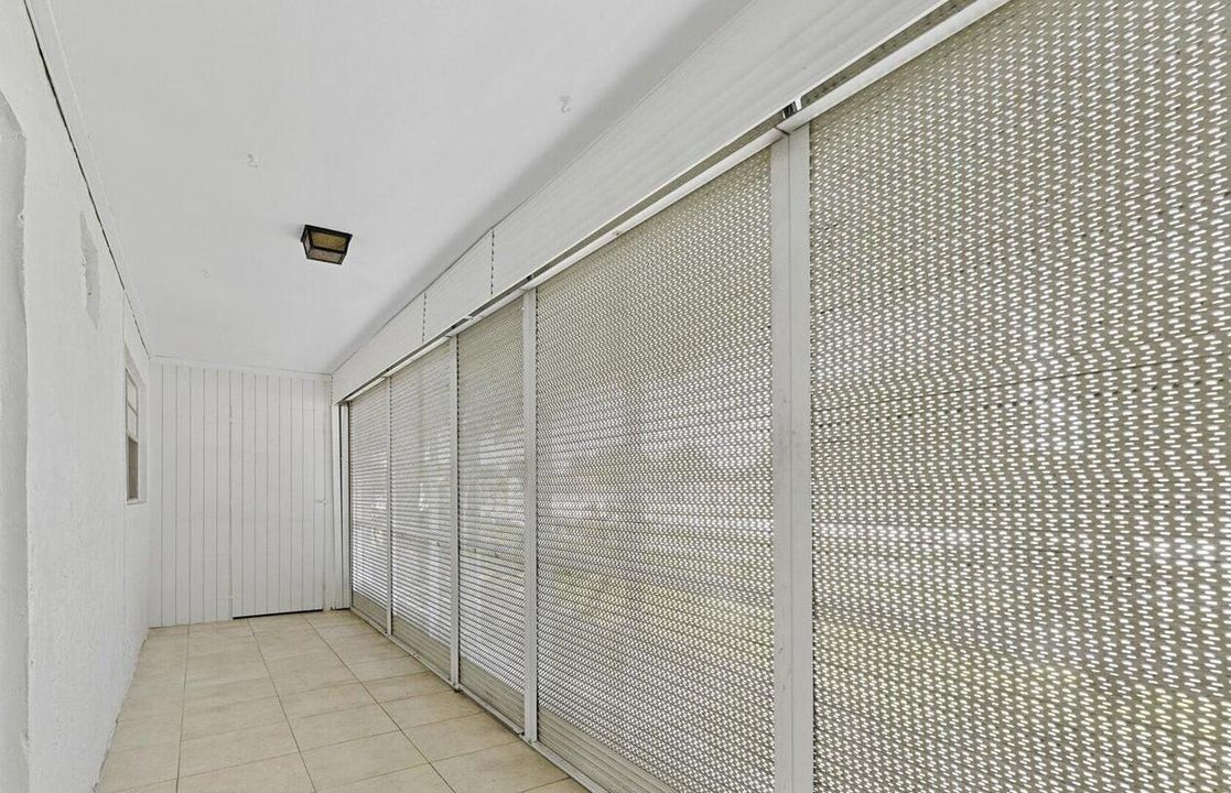 В аренду: $2,100 (2 спален, 2 ванн, 1158 Квадратных фут)