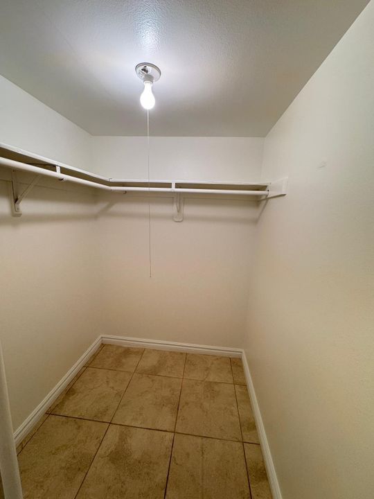 В аренду: $2,100 (2 спален, 2 ванн, 1158 Квадратных фут)