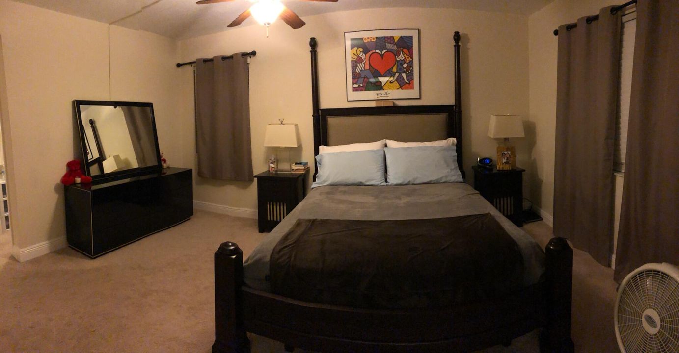 出租: $2,400 (2 贝兹, 2 浴室, 1015 平方英尺)