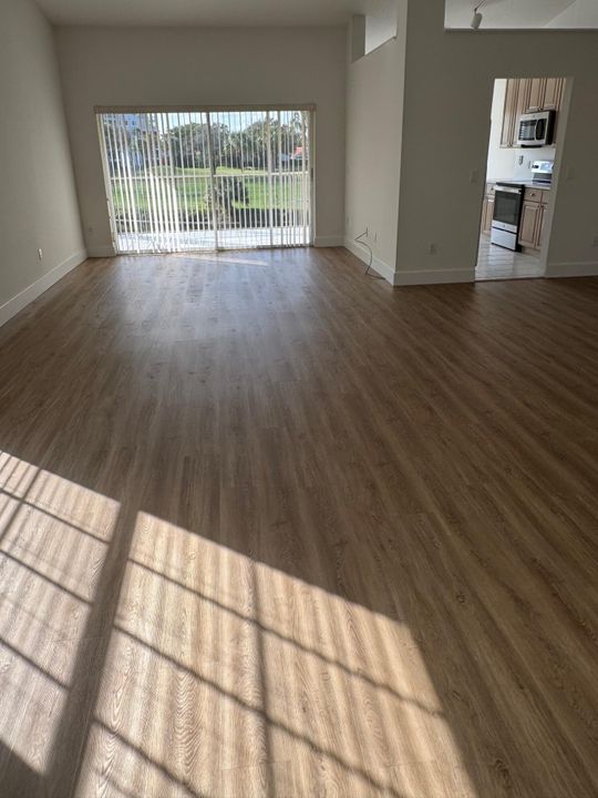 For Rent: $3,500 (3 beds, 2 baths, 1666 Square Feet)