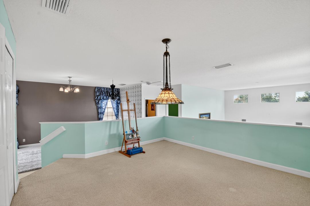 出租: $4,700 (5 贝兹, 4 浴室, 3233 平方英尺)