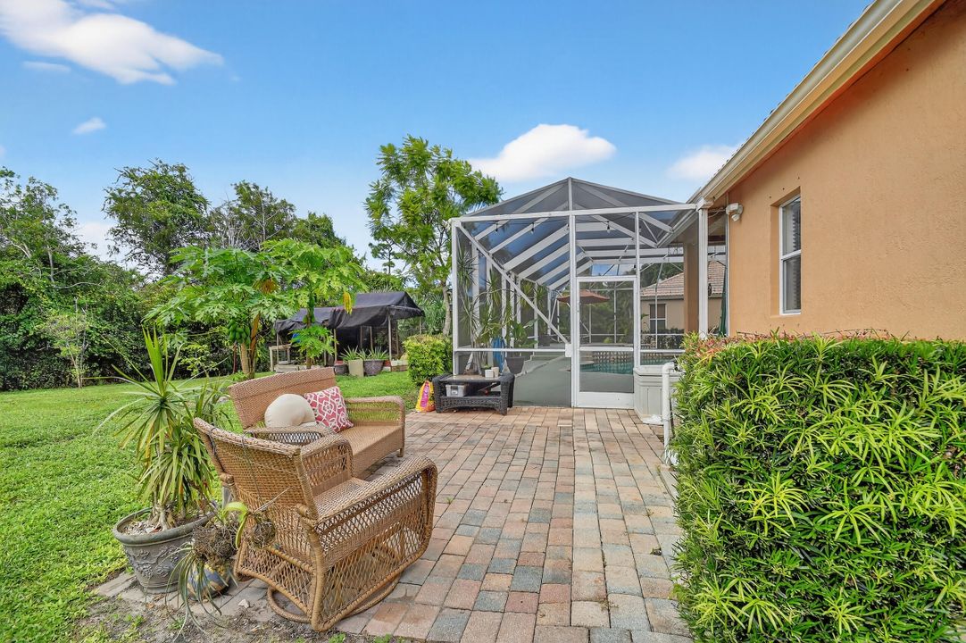 出租: $4,700 (5 贝兹, 4 浴室, 3233 平方英尺)