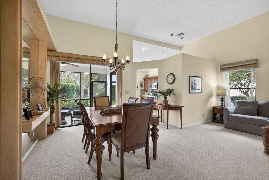 待售: $589,000 (3 贝兹, 2 浴室, 1600 平方英尺)