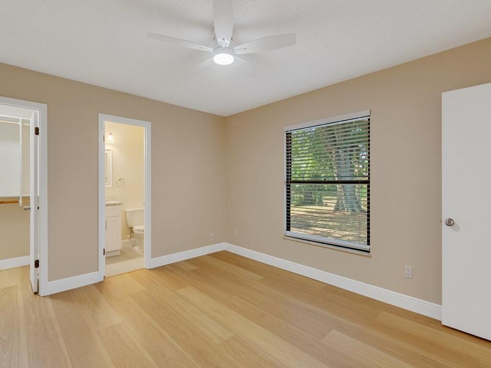 На продажу: $315,000 (2 спален, 2 ванн, 1264 Квадратных фут)