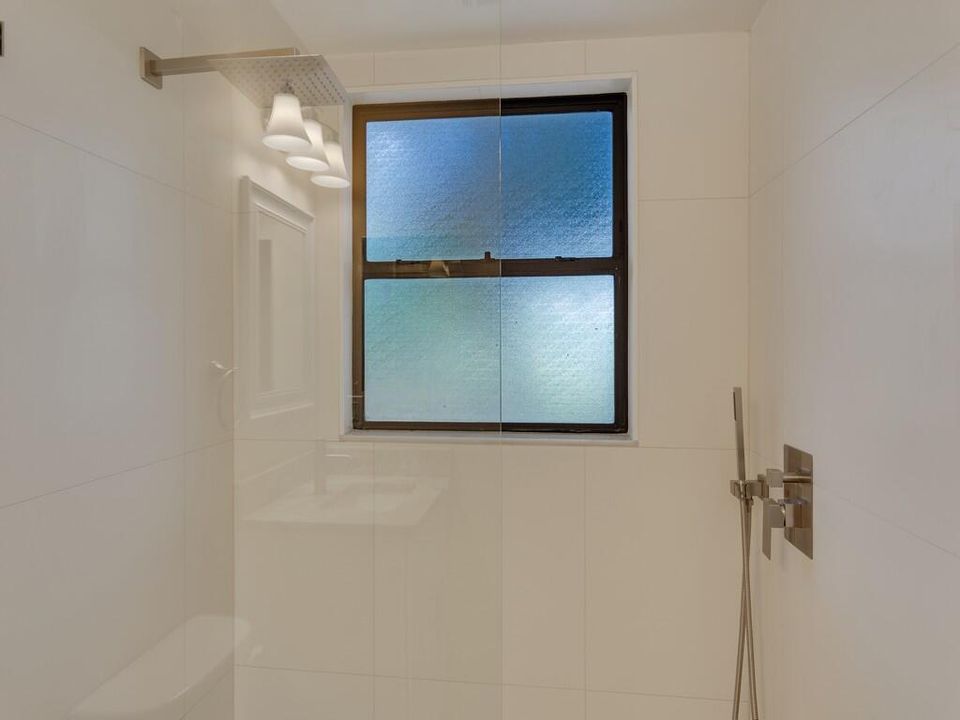 На продажу: $315,000 (2 спален, 2 ванн, 1264 Квадратных фут)