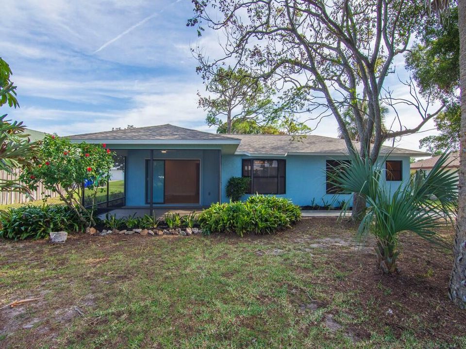 На продажу: $315,000 (2 спален, 2 ванн, 1264 Квадратных фут)