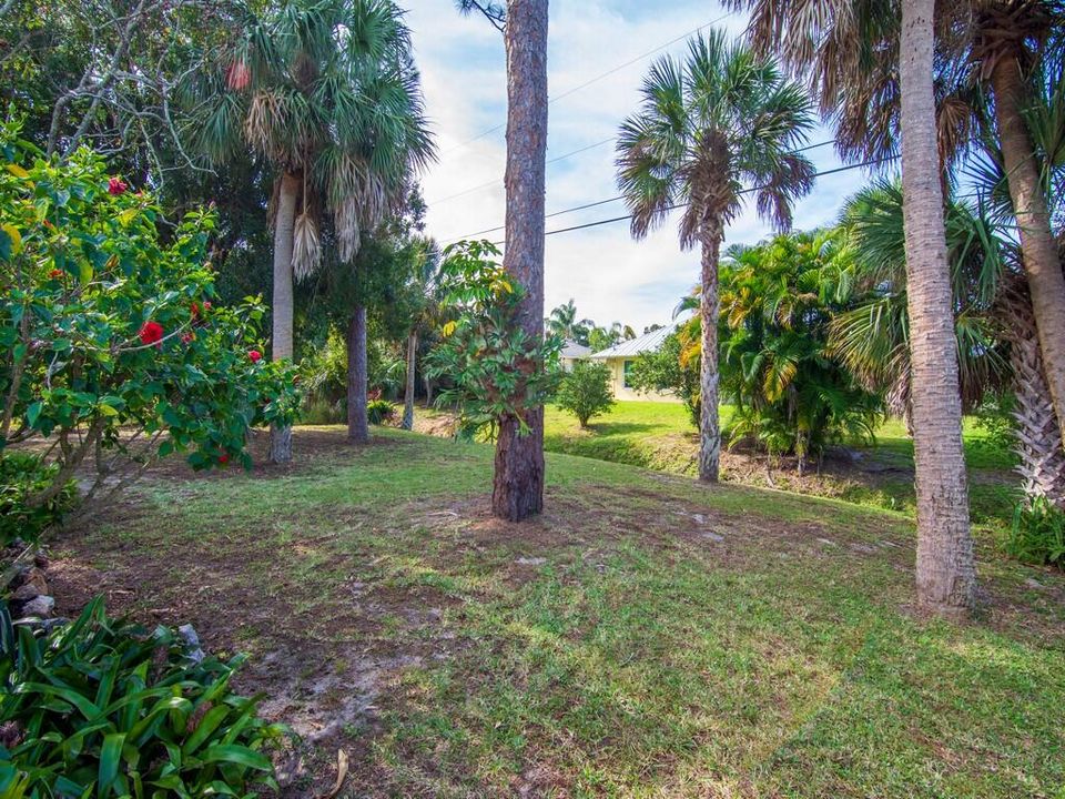 На продажу: $315,000 (2 спален, 2 ванн, 1264 Квадратных фут)