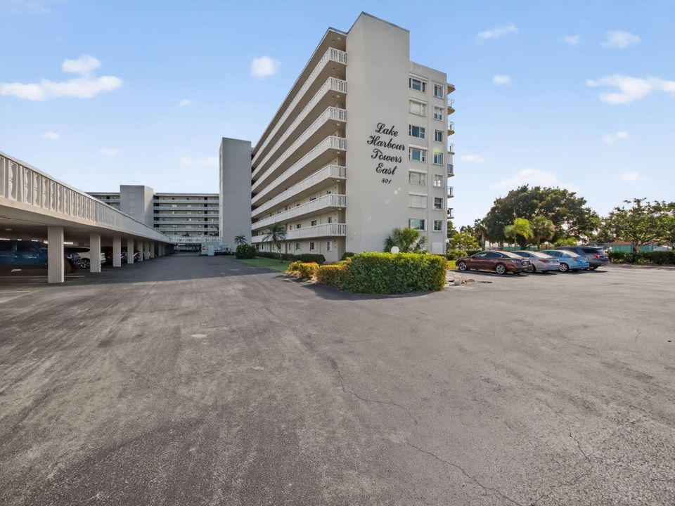 For Rent: $2,800 (2 beds, 2 baths, 1440 Square Feet)