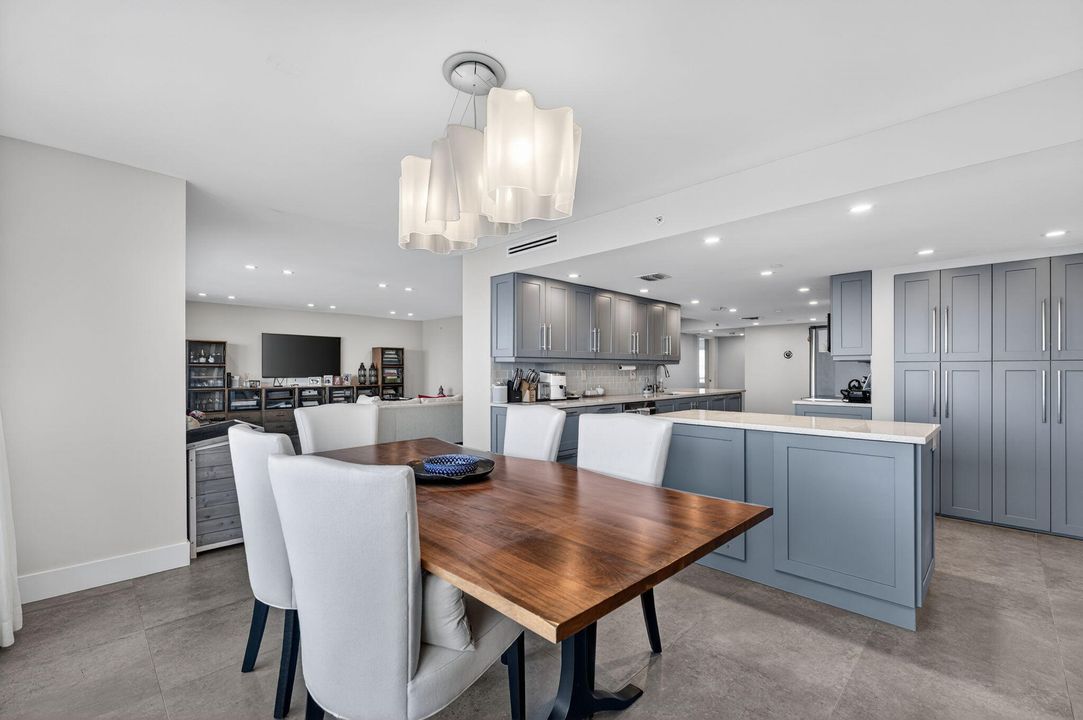 В аренду: $8,000 (2 спален, 2 ванн, 1915 Квадратных фут)