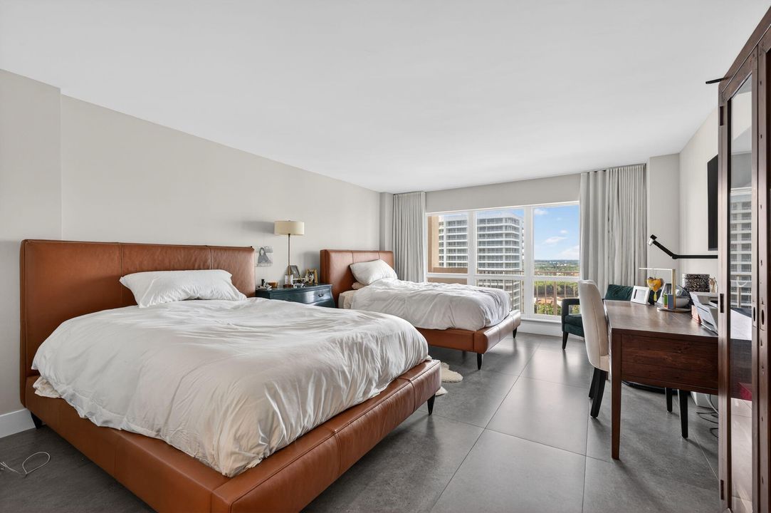 В аренду: $8,000 (2 спален, 2 ванн, 1915 Квадратных фут)